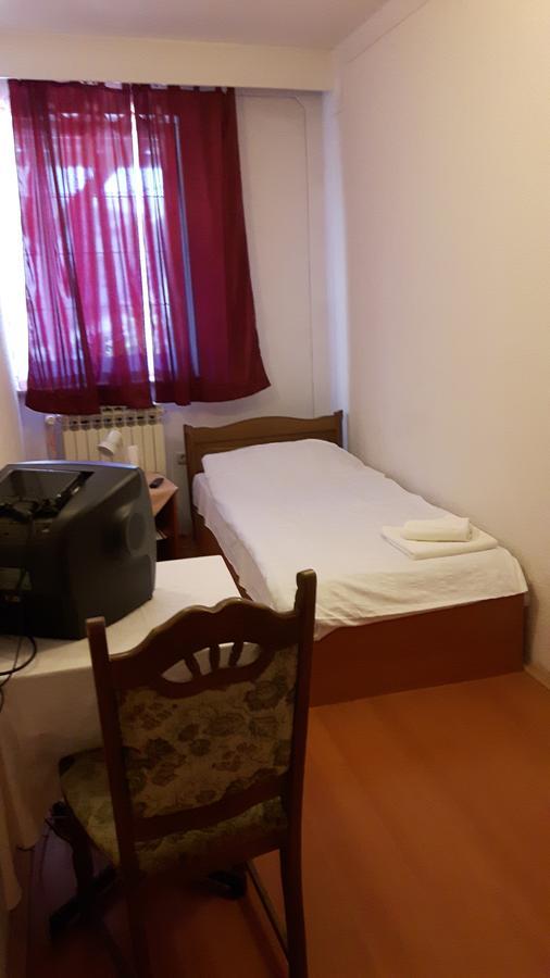 Restoran Prenociste Croatia Turist Hotel Dakovo Exterior photo