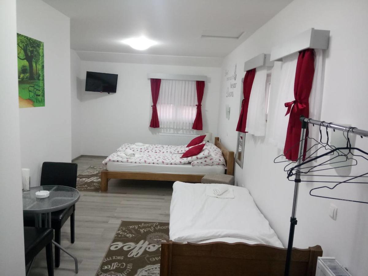 Restoran Prenociste Croatia Turist Hotel Dakovo Exterior photo