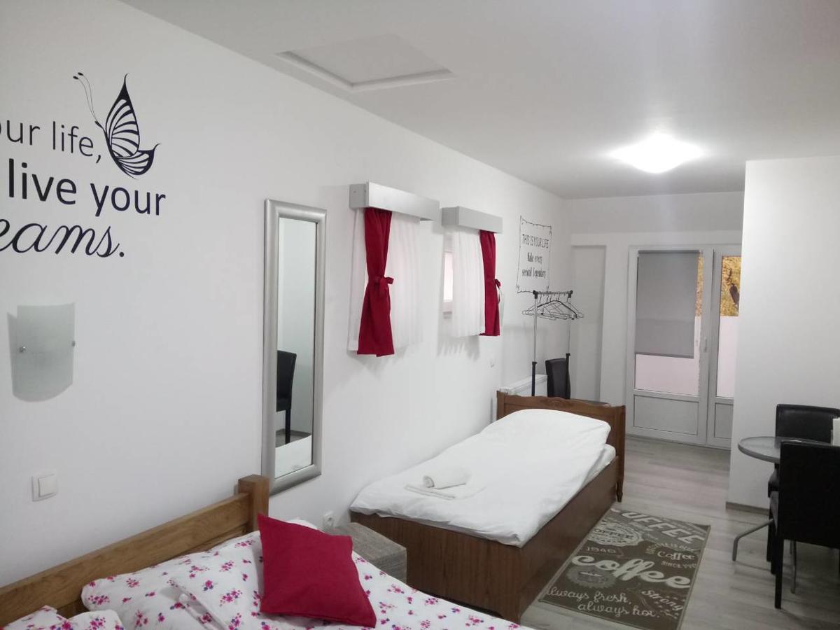 Restoran Prenociste Croatia Turist Hotel Dakovo Exterior photo