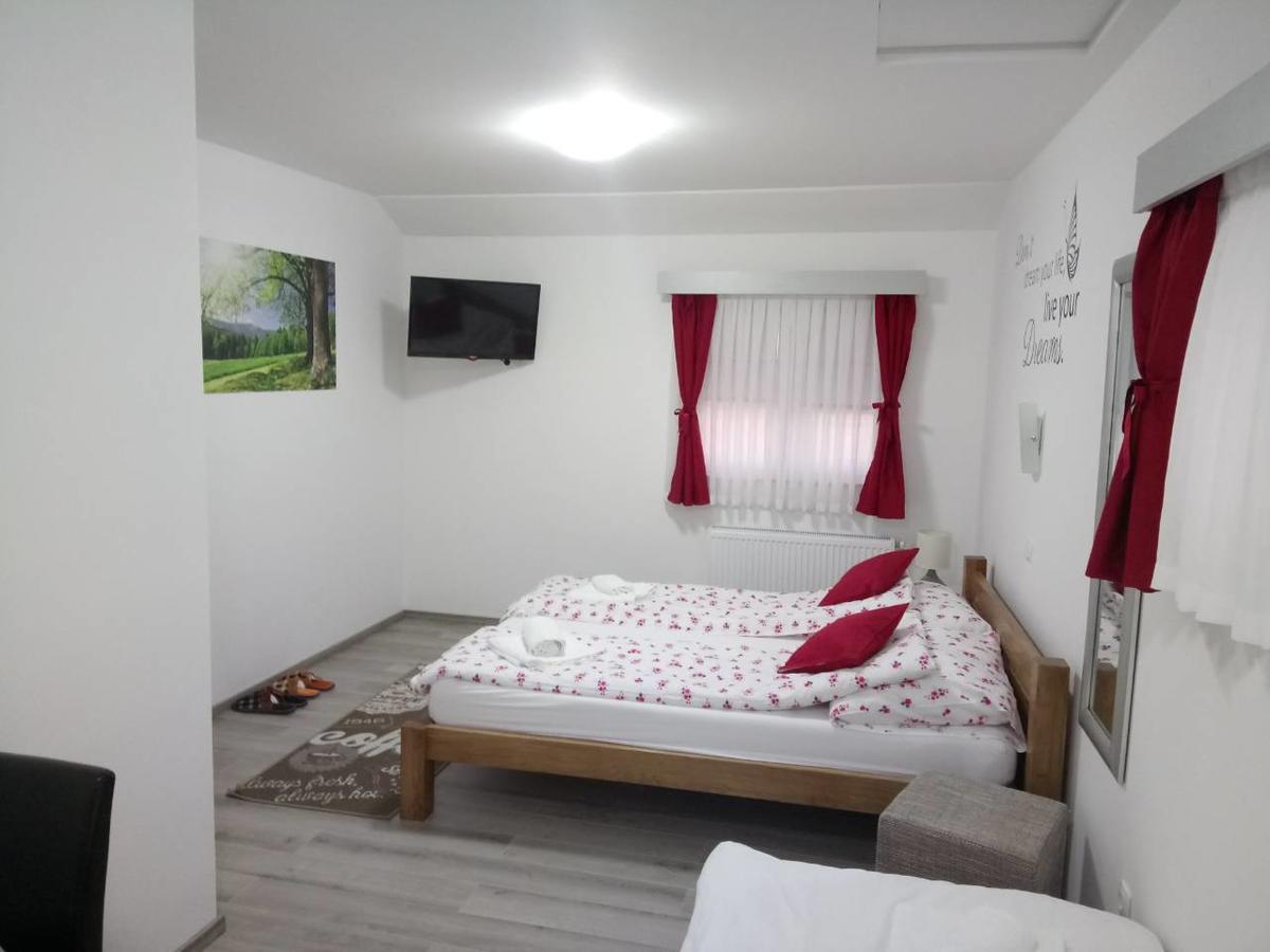 Restoran Prenociste Croatia Turist Hotel Dakovo Exterior photo